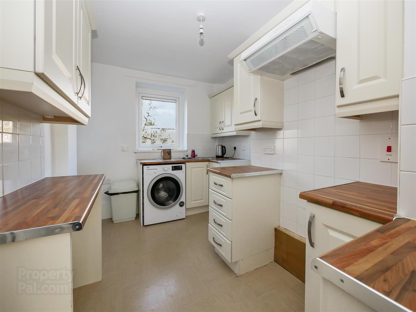 39 Annadale Flats 4 of 13