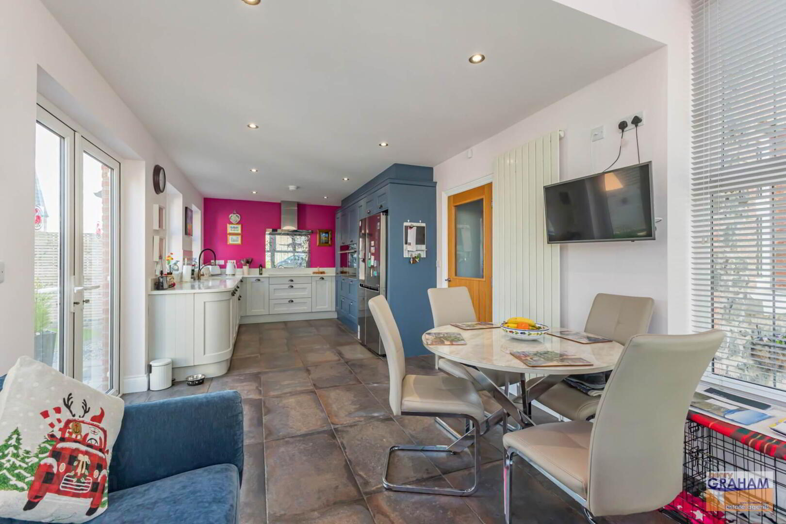 46a Wellington Park Avenue 16 of 33