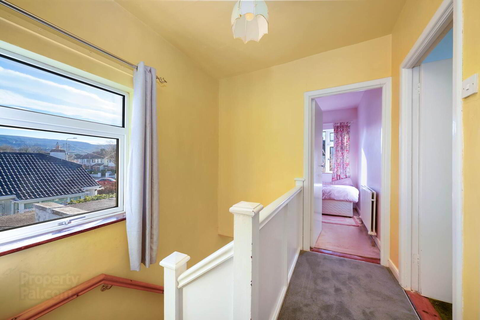 44 Pine Copse Road 26 of 28
