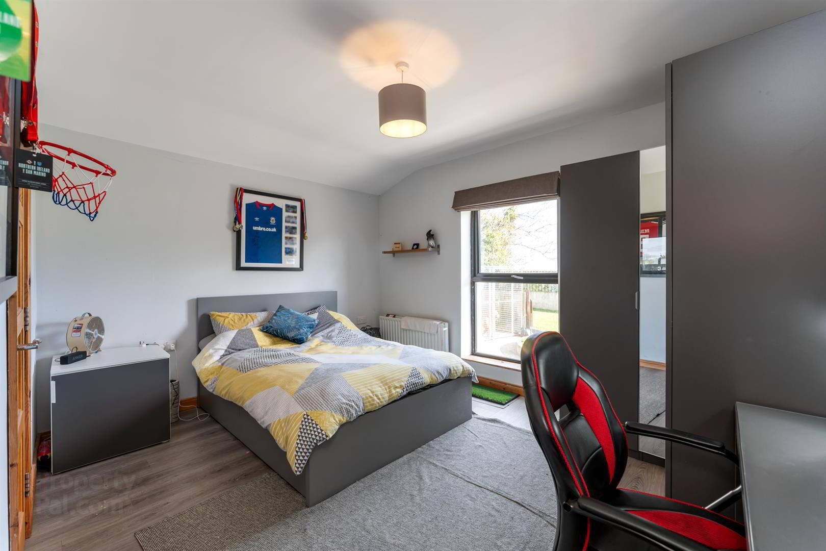 Swallow Barn, 11a Cardy Road East 12 of 34