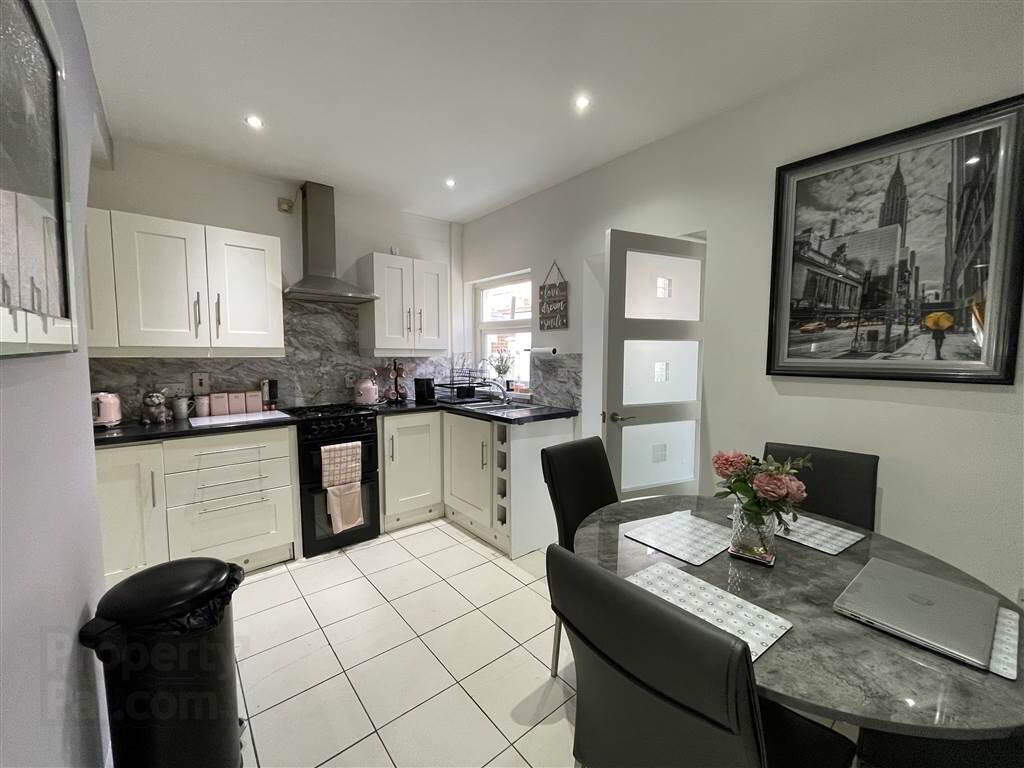27 Springfield Drive 8 of 16