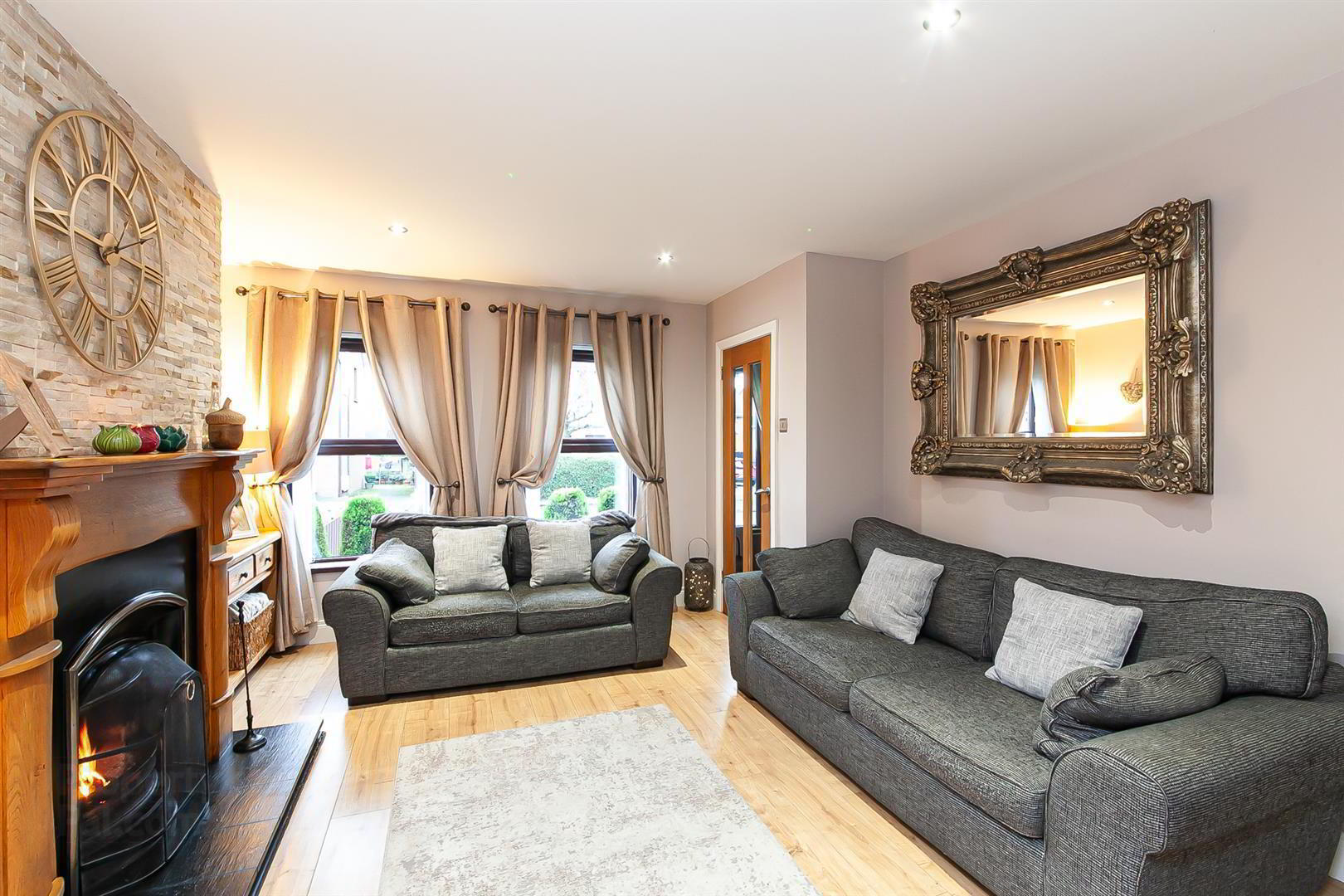 42 Beechgrove Gardens 4 of 21