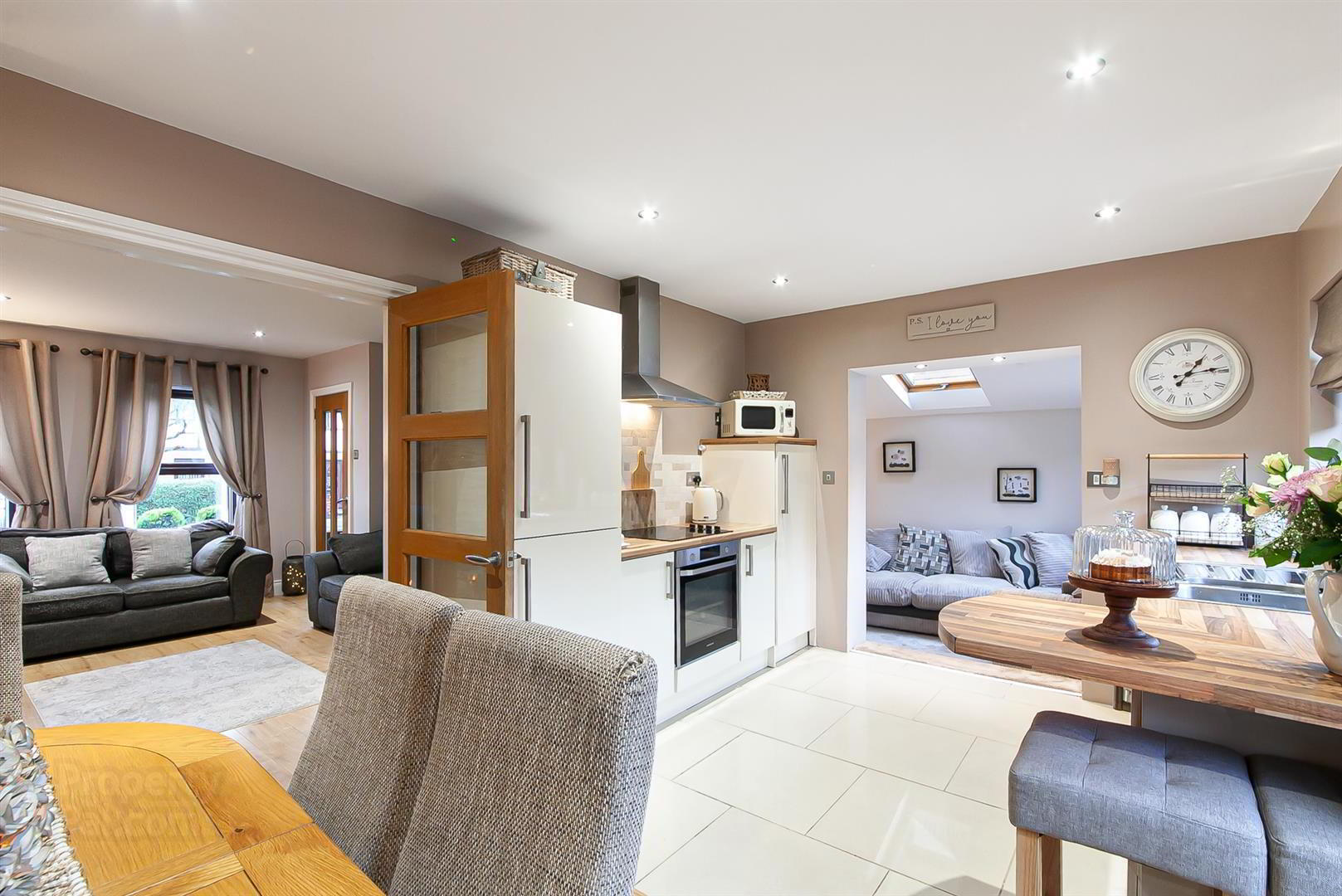 42 Beechgrove Gardens 6 of 21