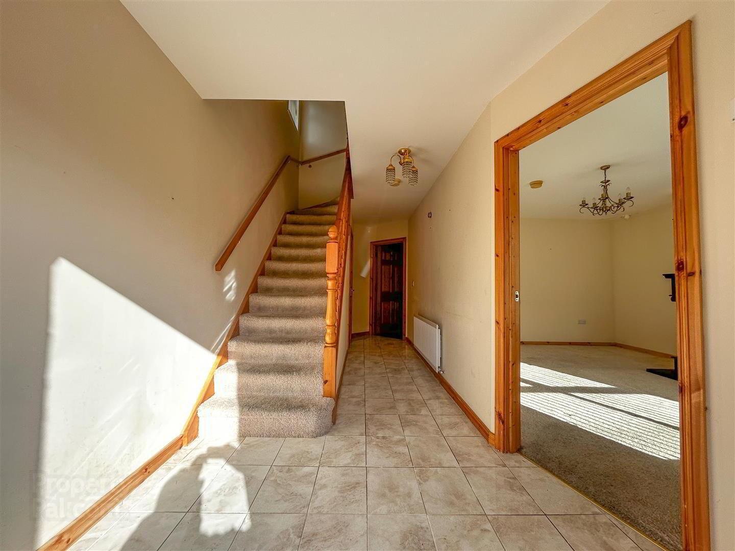 24 Castlewood Crescent 4 of 22