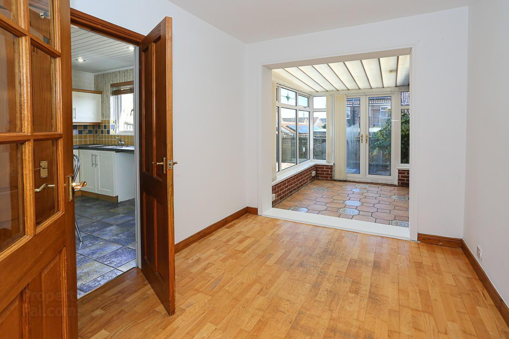 12 Sinclair Avenue 7 of 24