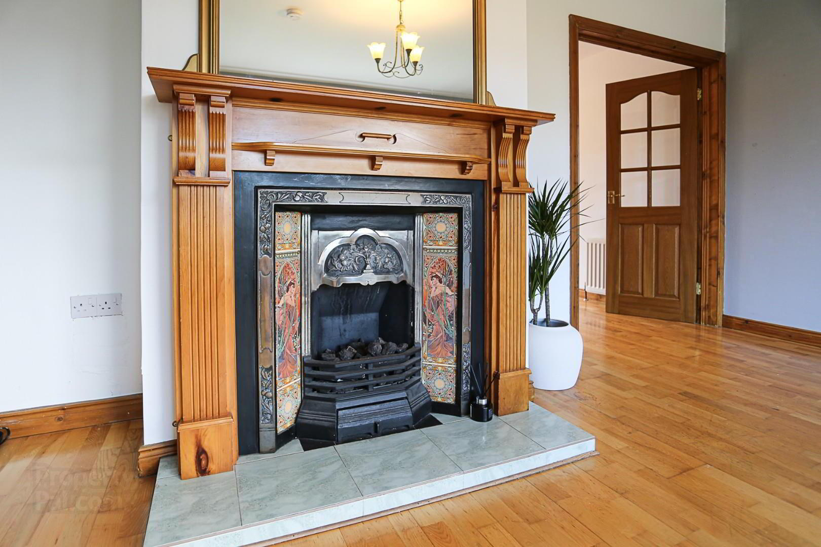 12 Sinclair Avenue 4 of 24
