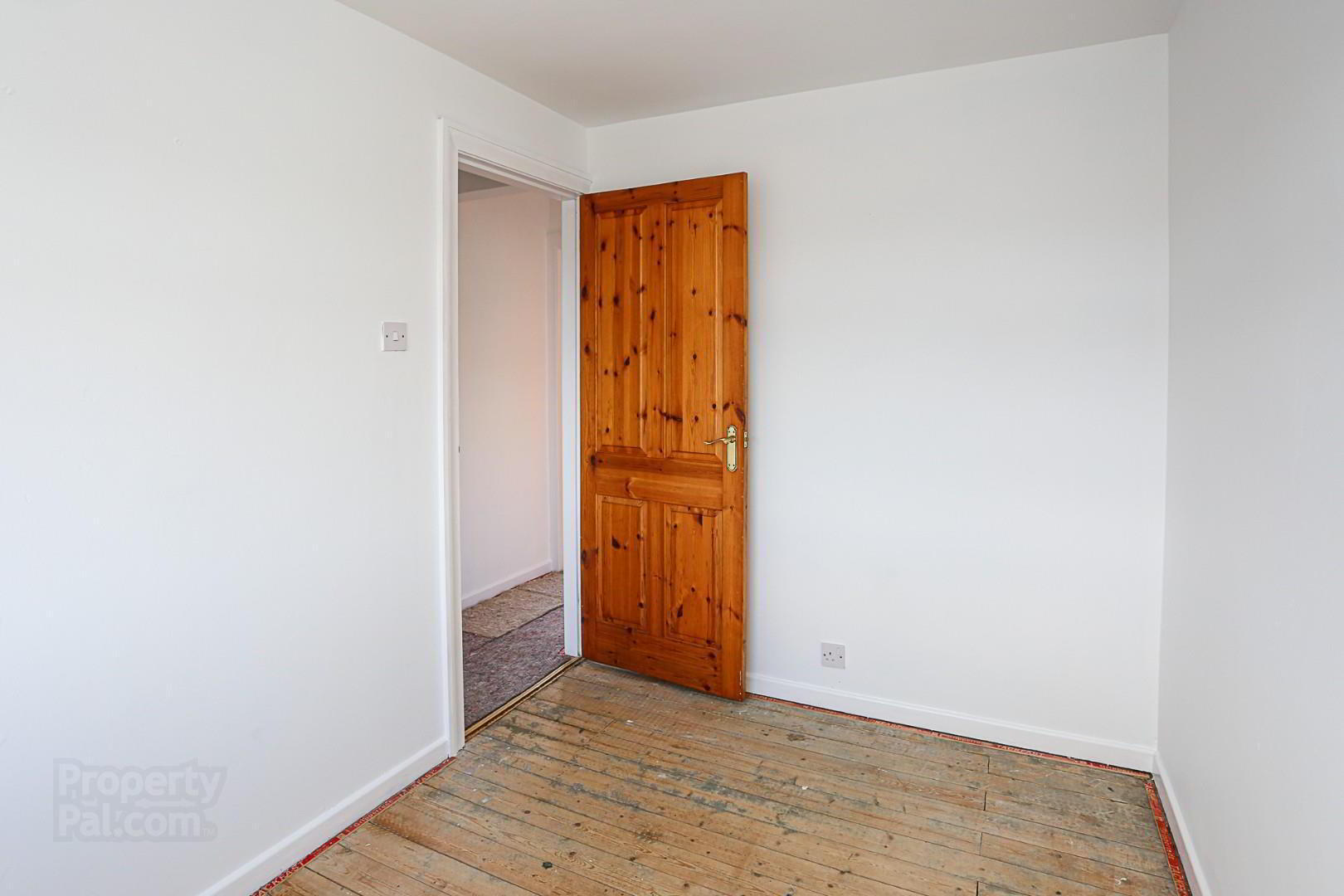 12 Sinclair Avenue 17 of 24