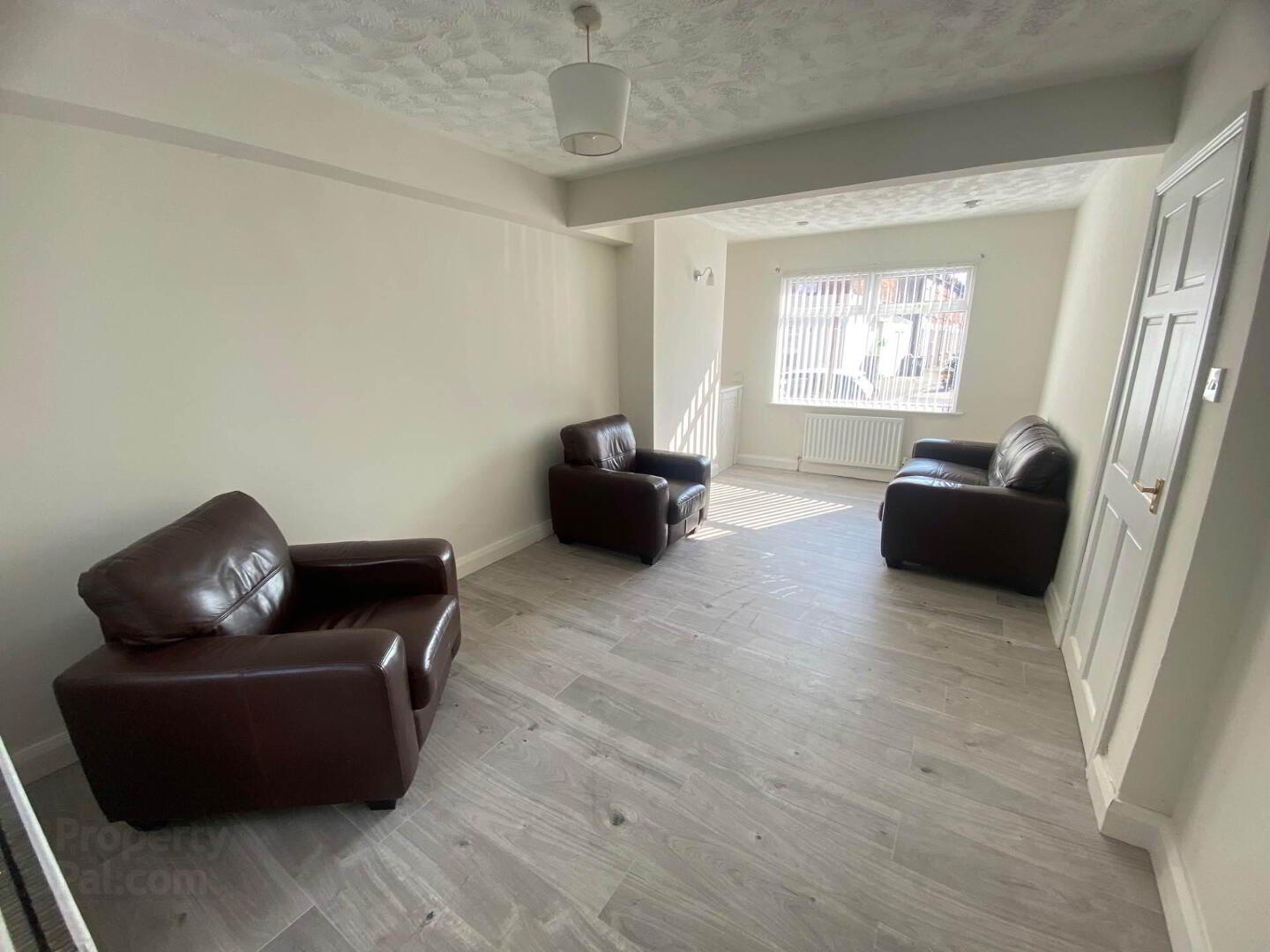 62 Isoline Street 6 of 16