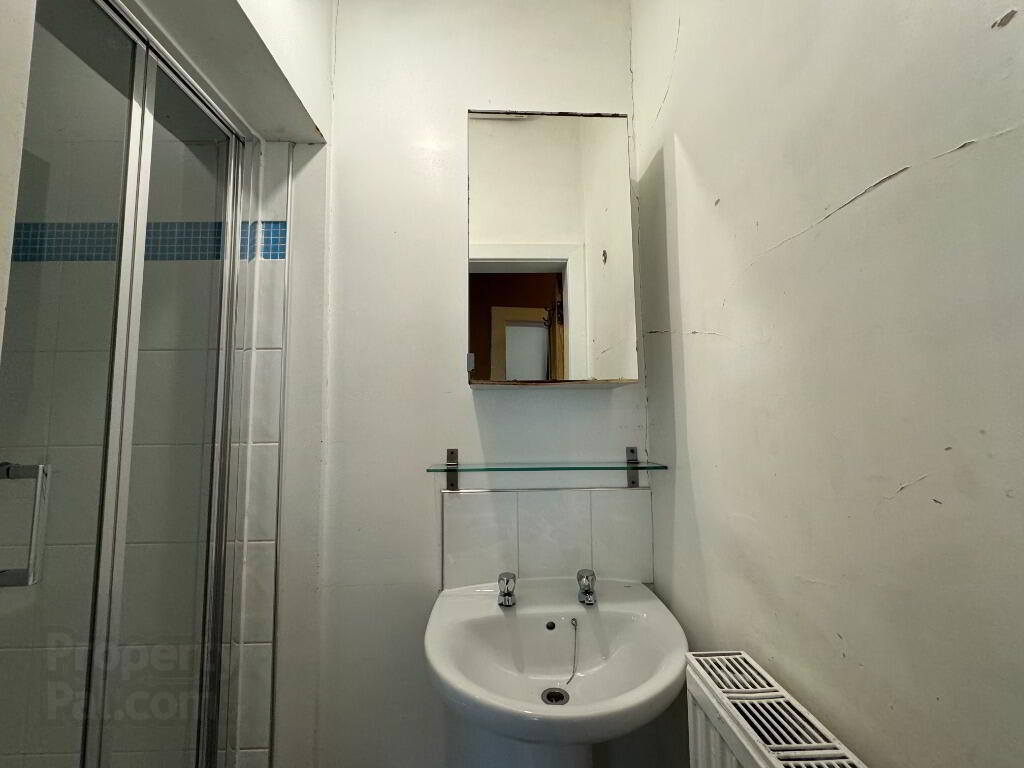 13 Watson Crescent 11 of 12
