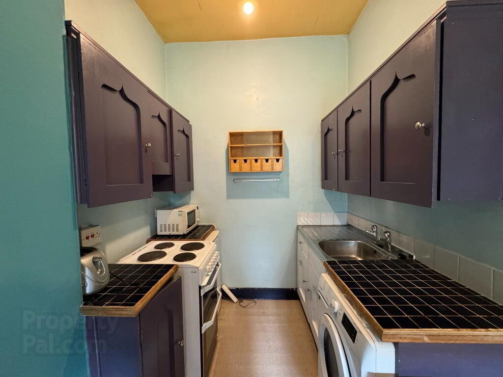 13 Watson Crescent 7 of 12
