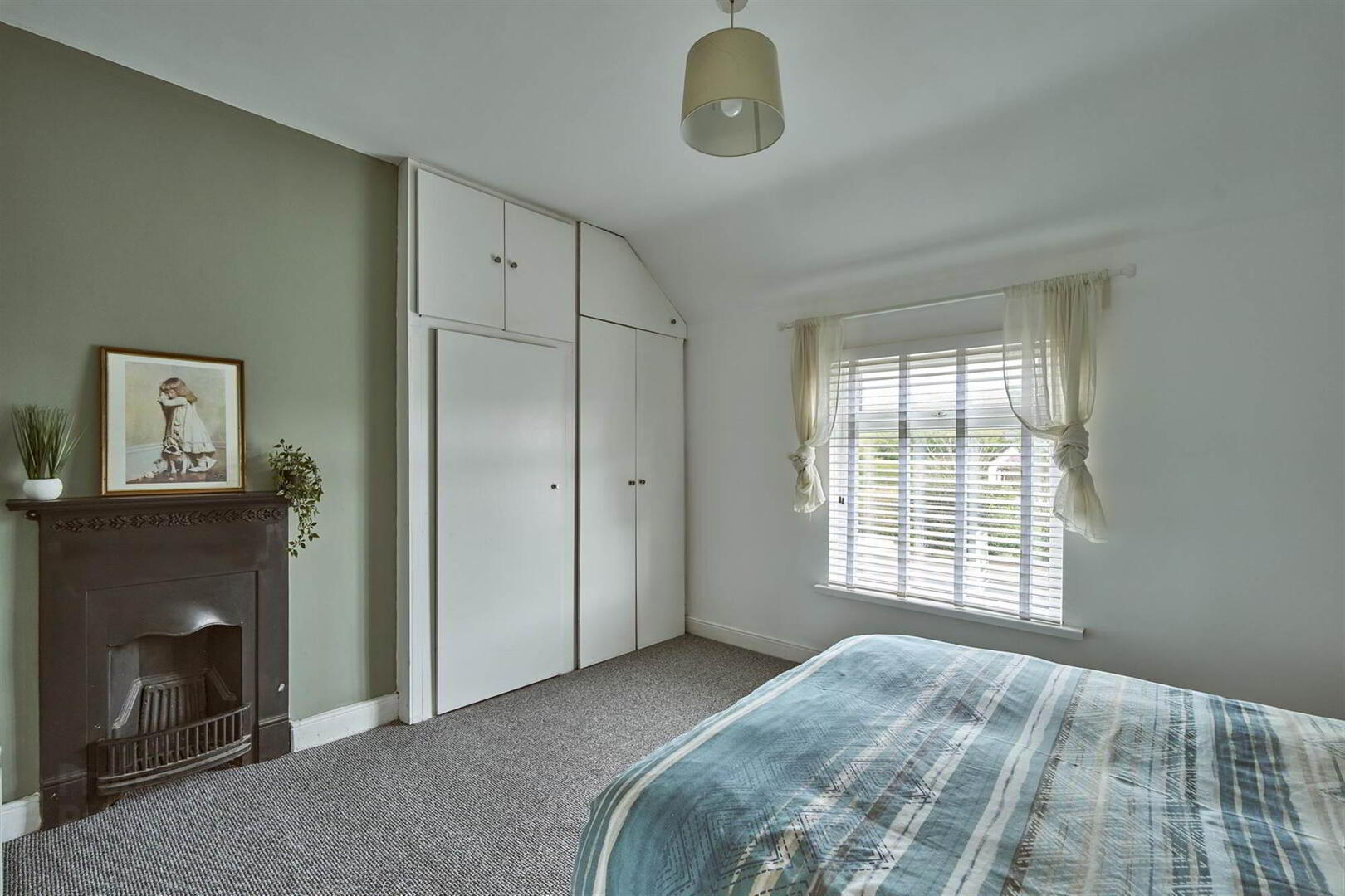 2 Eileen Terrace 12 of 18