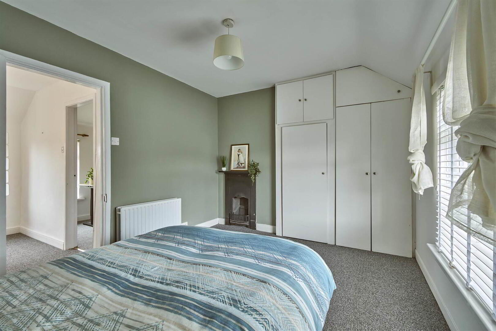 2 Eileen Terrace 13 of 18
