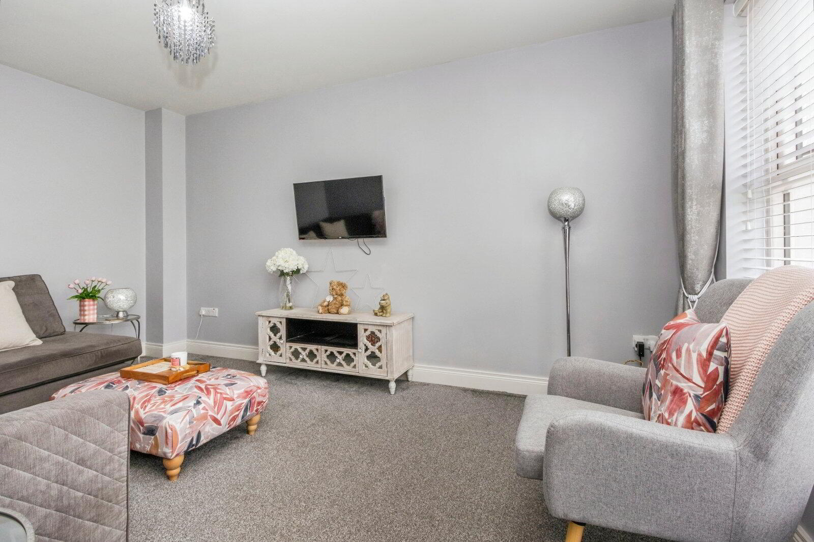 9 Helens Wood Lane 4 of 20