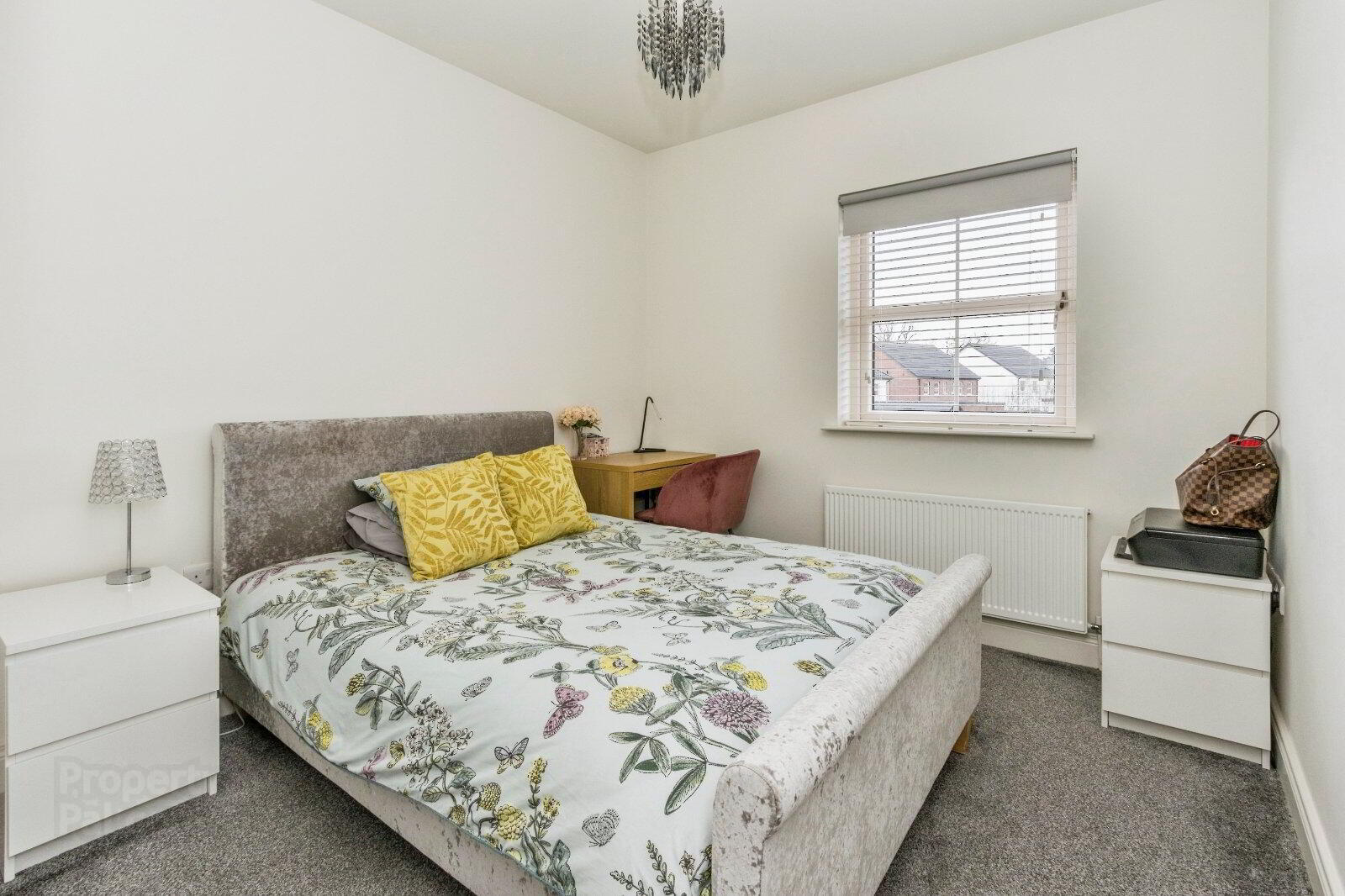 9 Helens Wood Lane 16 of 20