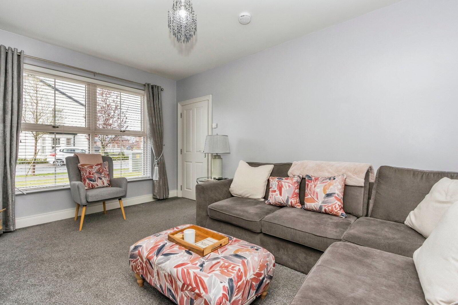 9 Helens Wood Lane 5 of 20
