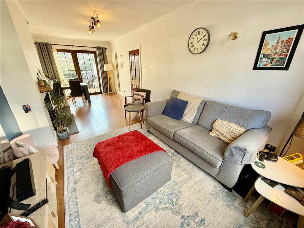 12 Sunderland Road 4 of 13