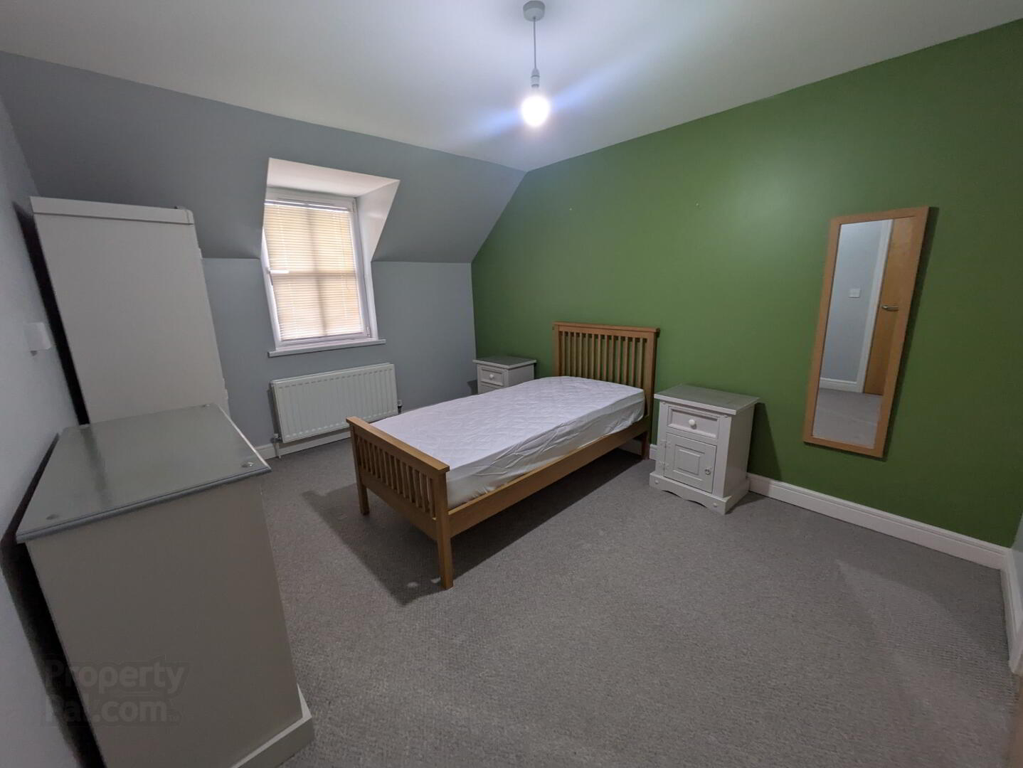 Room 1, 25 Nursery Avenue