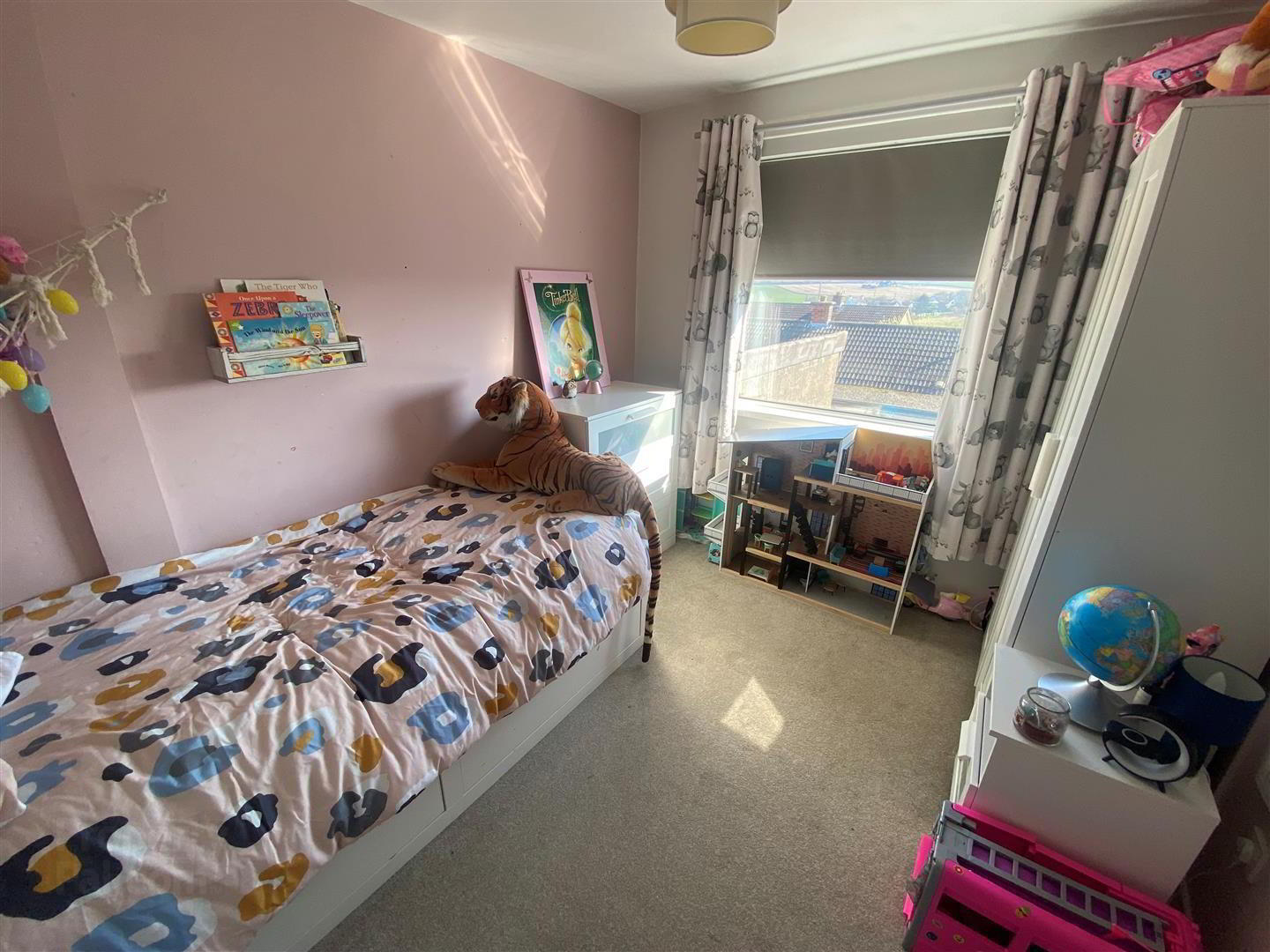 16 Springwell Avenue 8 of 10