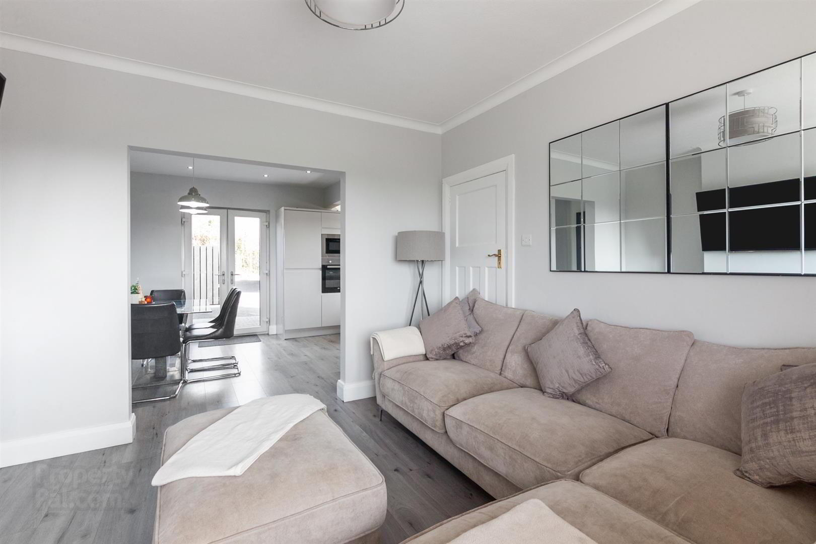 131 Ballyrobert Road 5 of 20