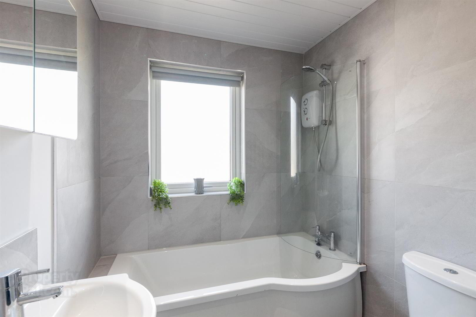131 Ballyrobert Road 16 of 20