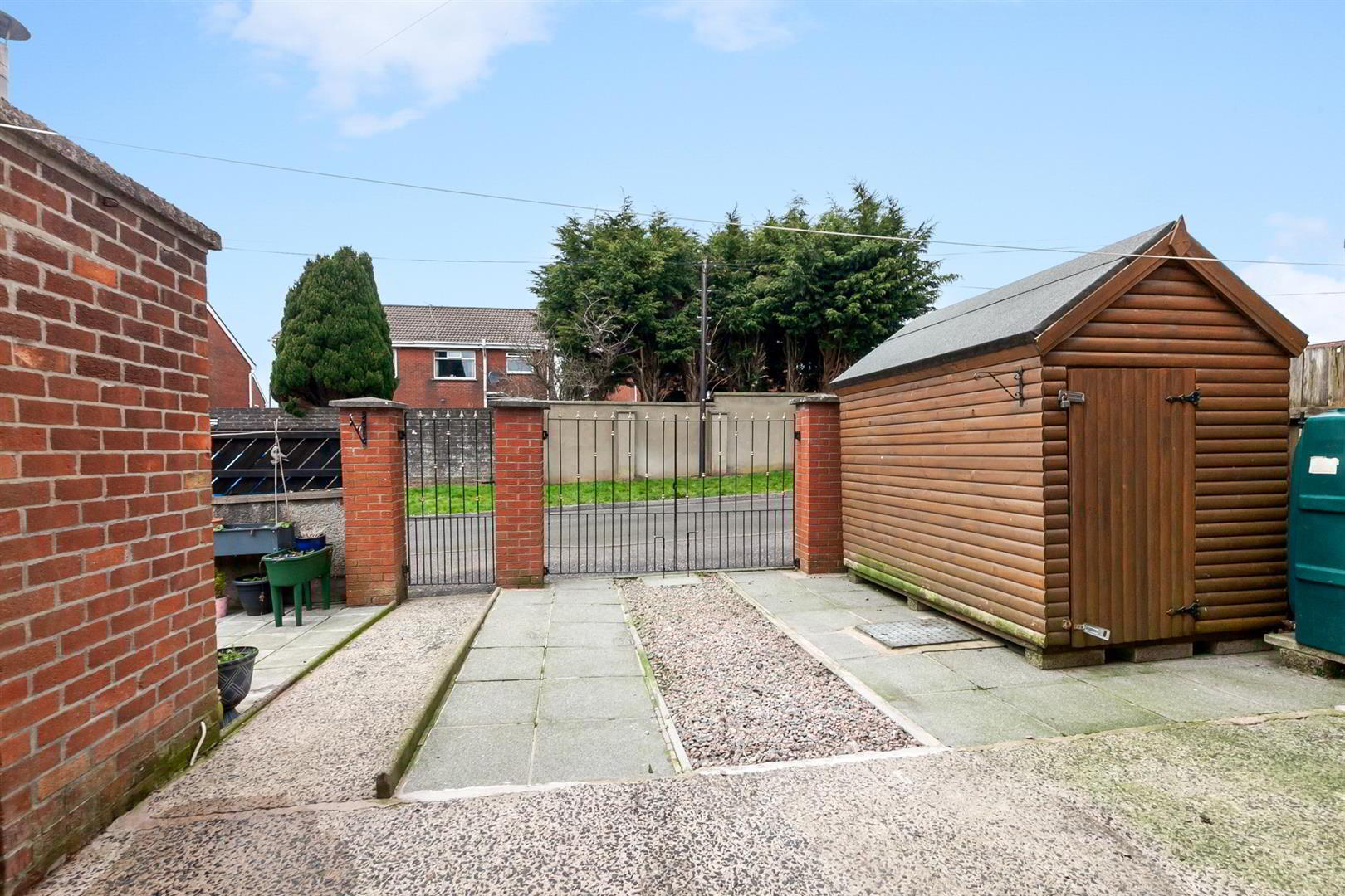 64 Queens Avenue 17 of 19