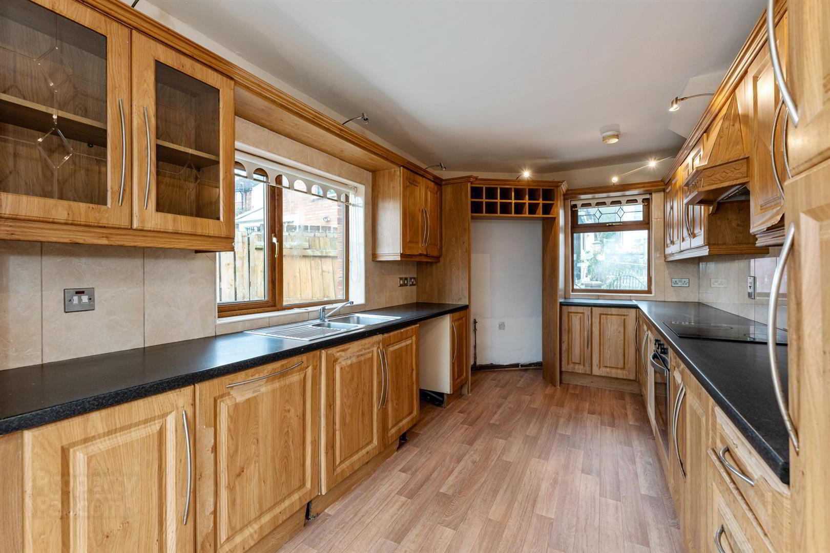 21 Monagh Drive 8 of 28