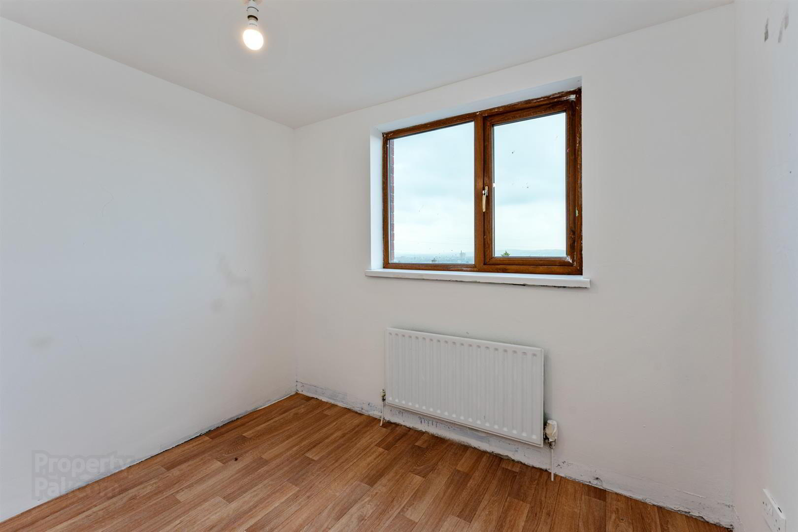 21 Monagh Drive 16 of 28