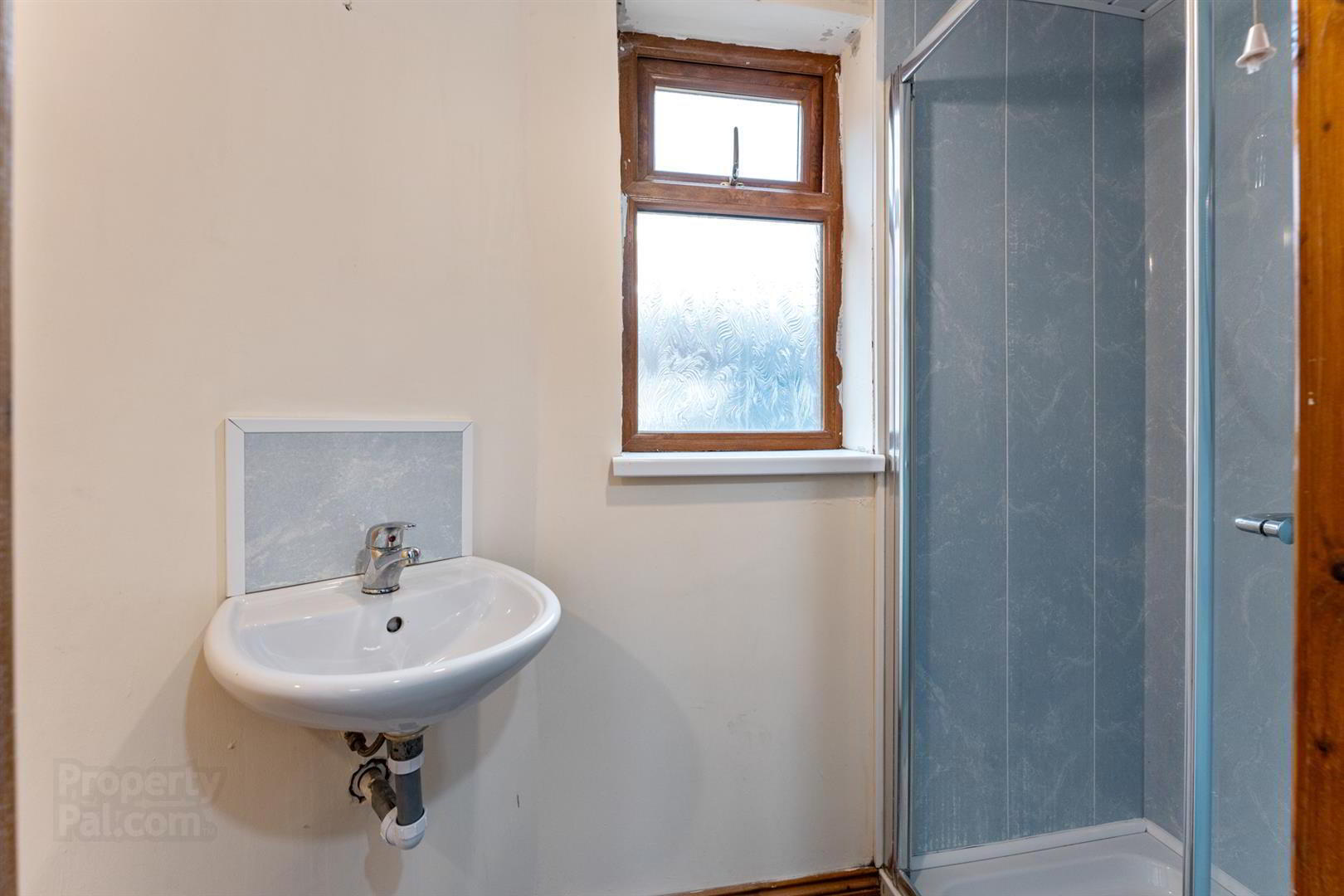 21 Monagh Drive 18 of 28