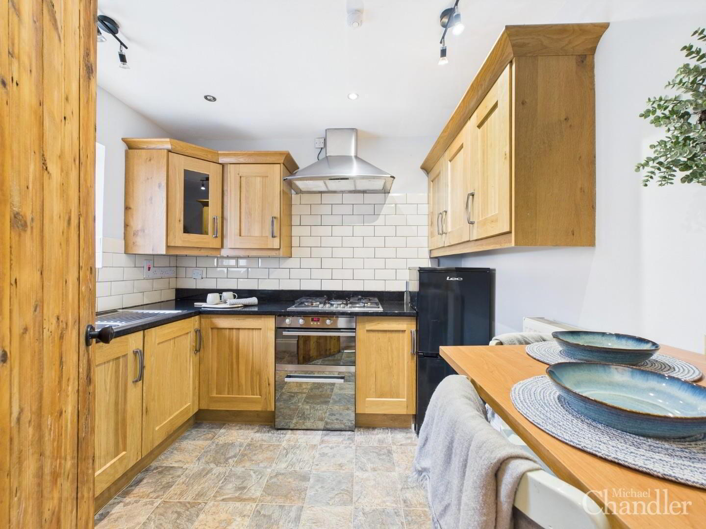 17 Whitehall Gardens 5 of 14