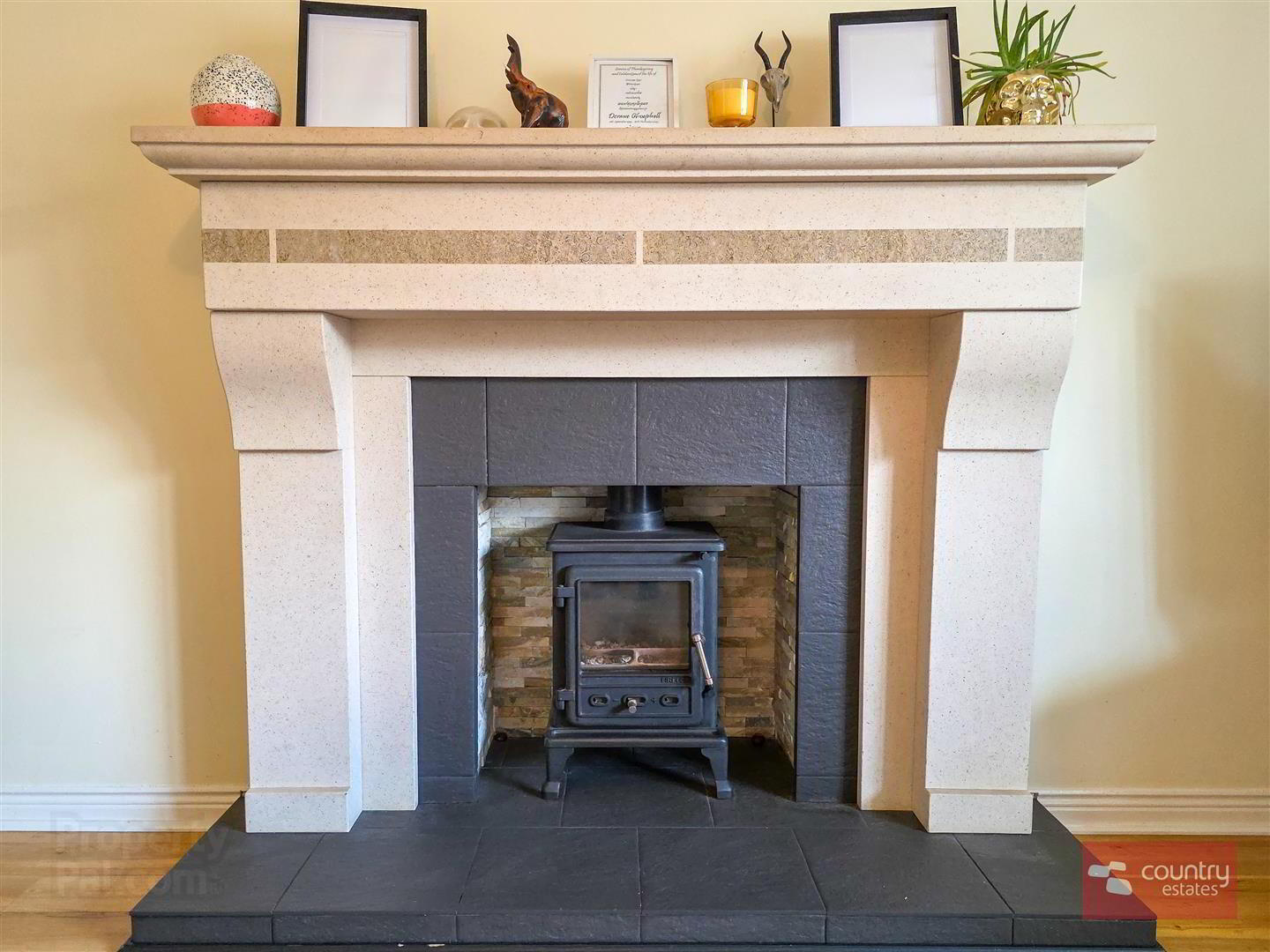 18 Blackthorn Road 8 of 28