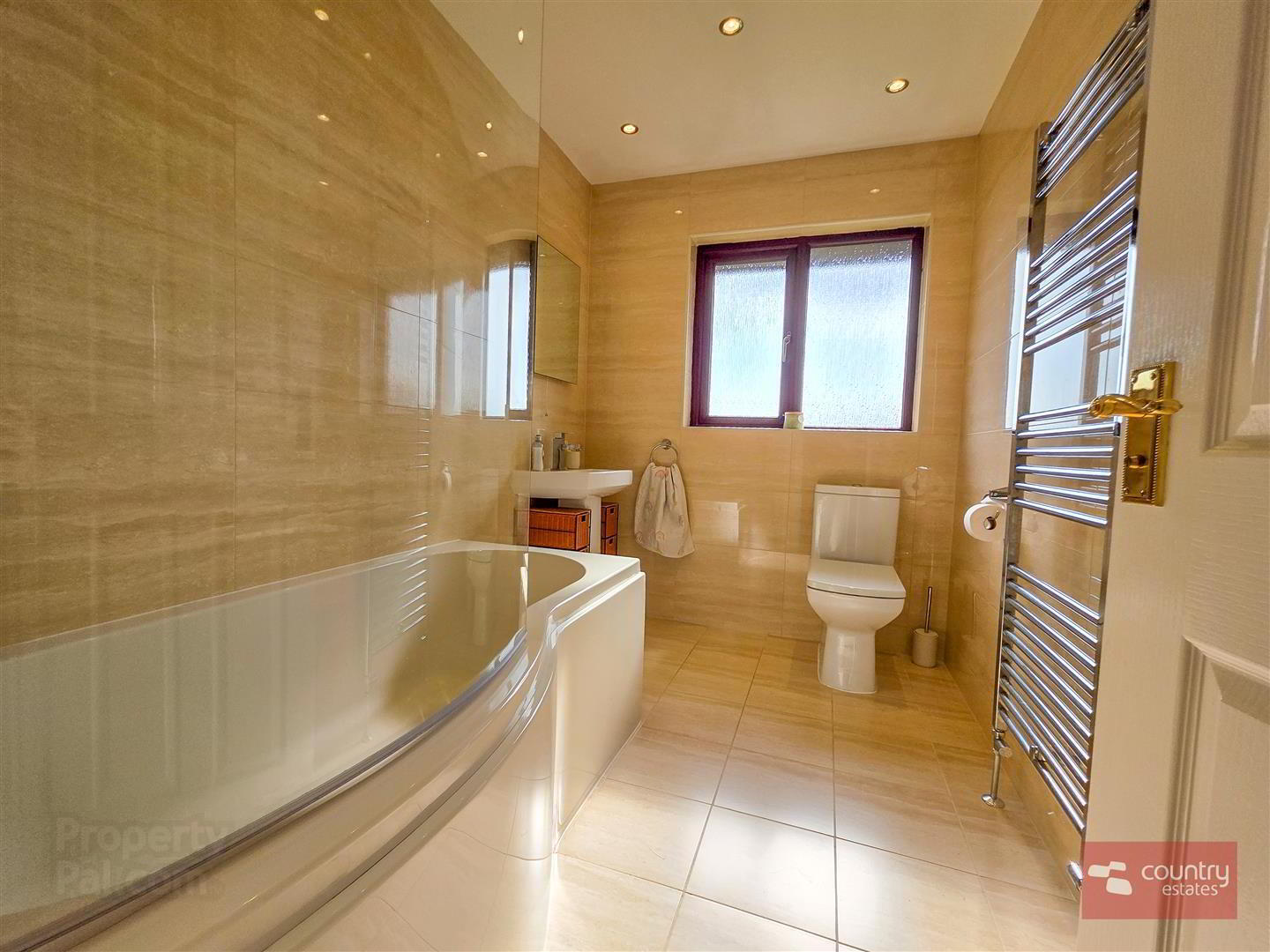 18 Blackthorn Road 24 of 28