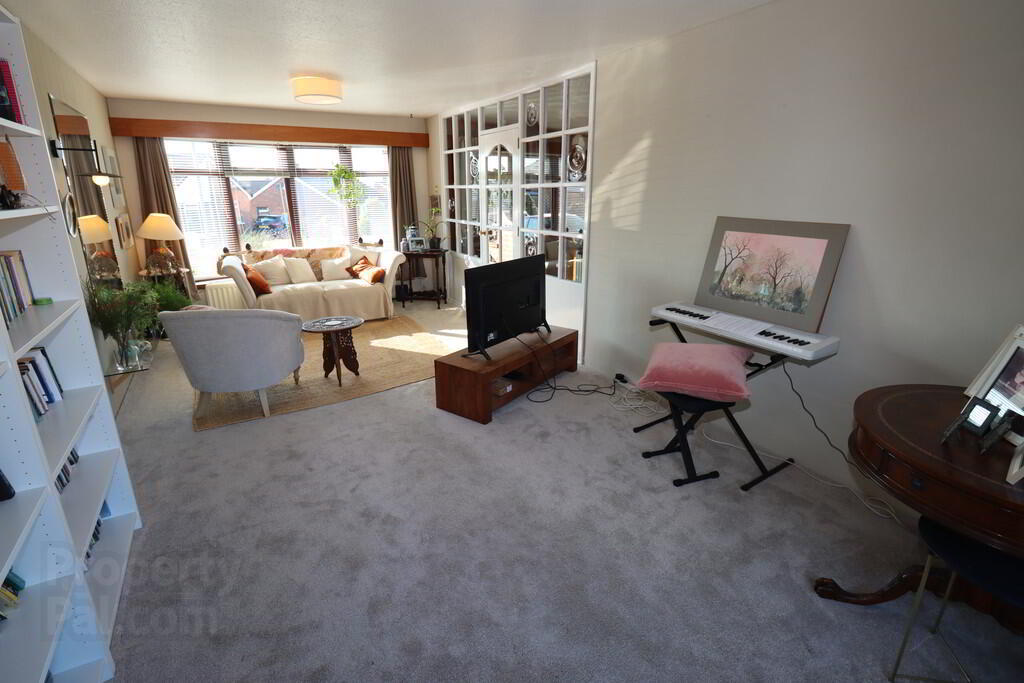 31 Carnhill Road 7 of 31