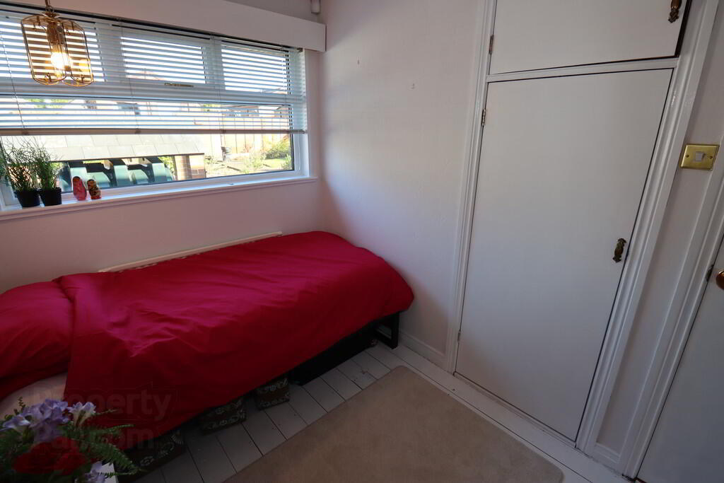 31 Carnhill Road 19 of 31