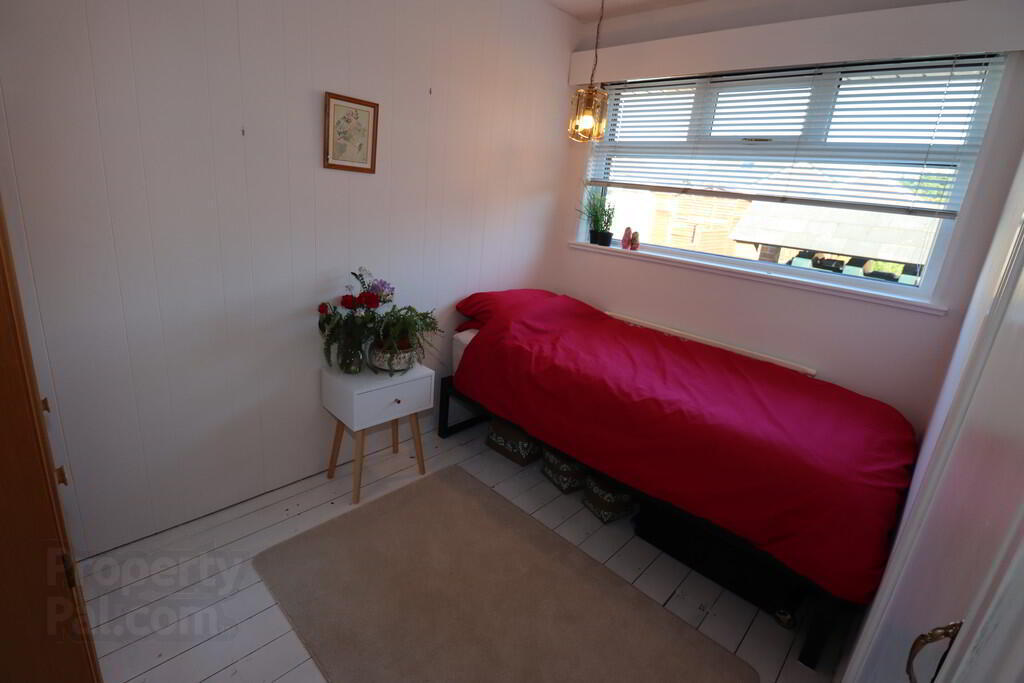 31 Carnhill Road 18 of 31