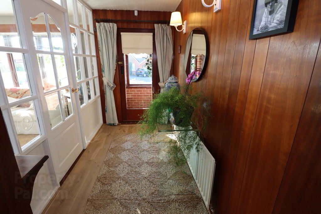 31 Carnhill Road 23 of 31
