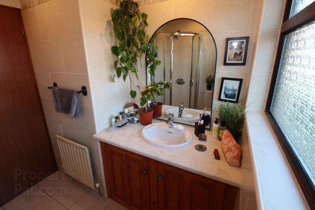 31 Carnhill Road 22 of 31