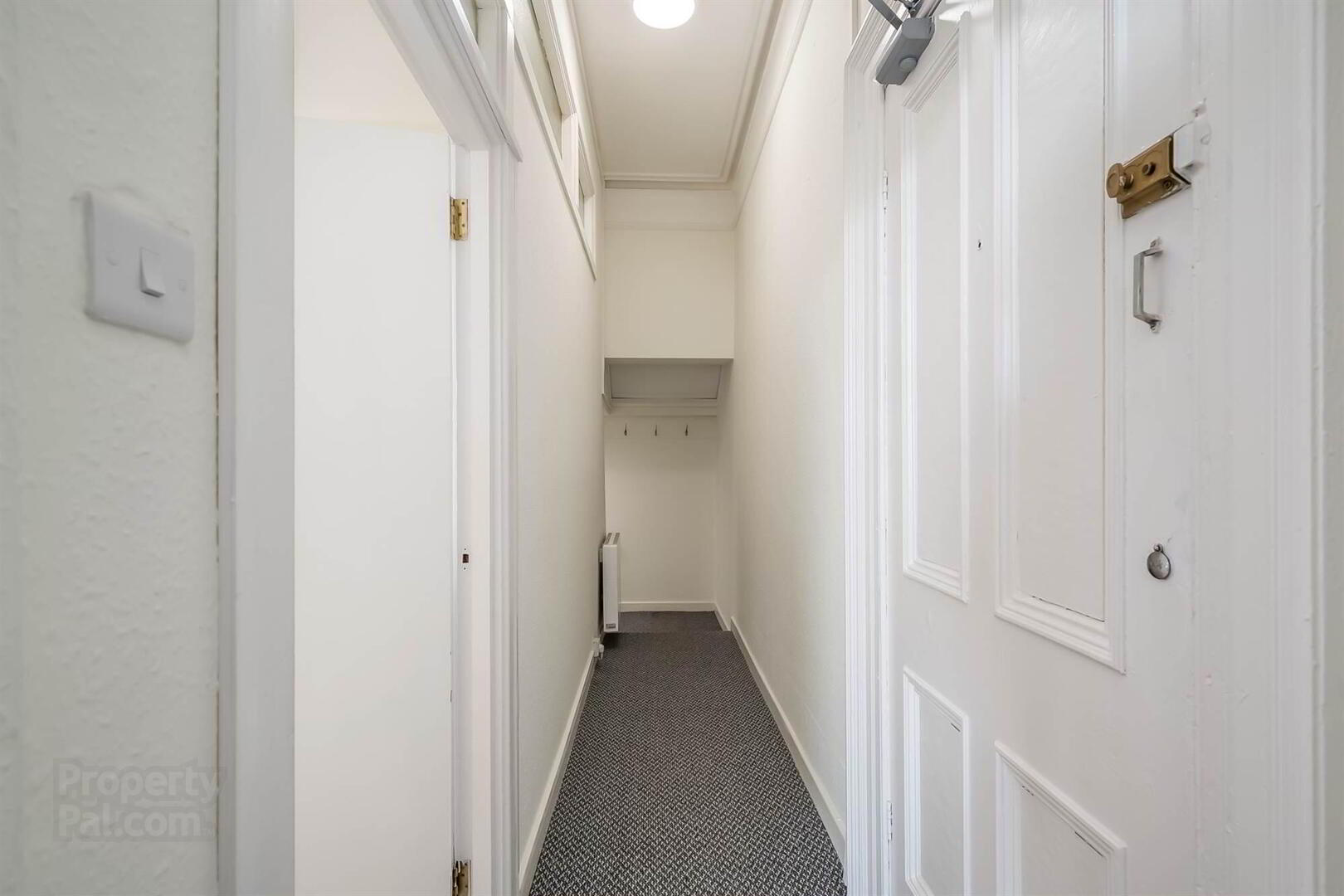 Apt 4, 8 Adelaide Park