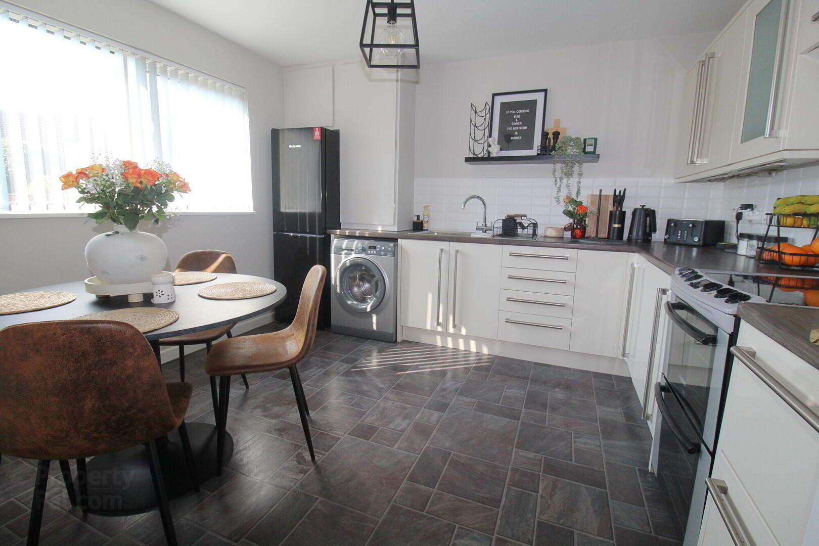 6 Glenaan Court 7 of 17
