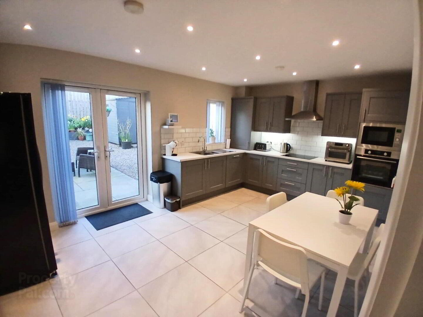 14 Ashbourne Manor Square 4 of 15