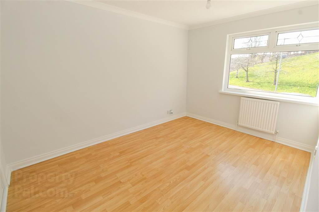 20 Ardmore Avenue 12 of 20