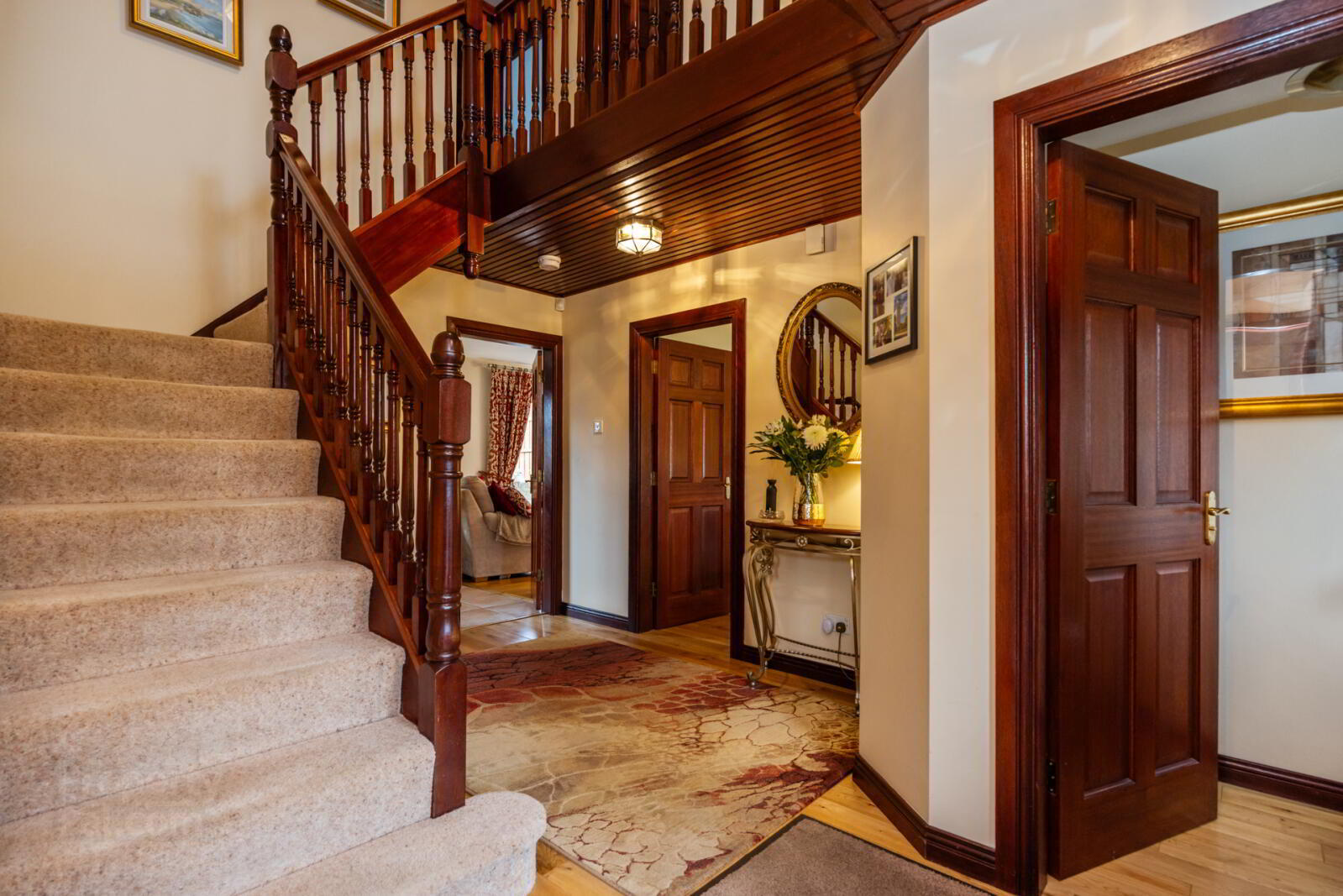 18 Langley Hall 5 of 37