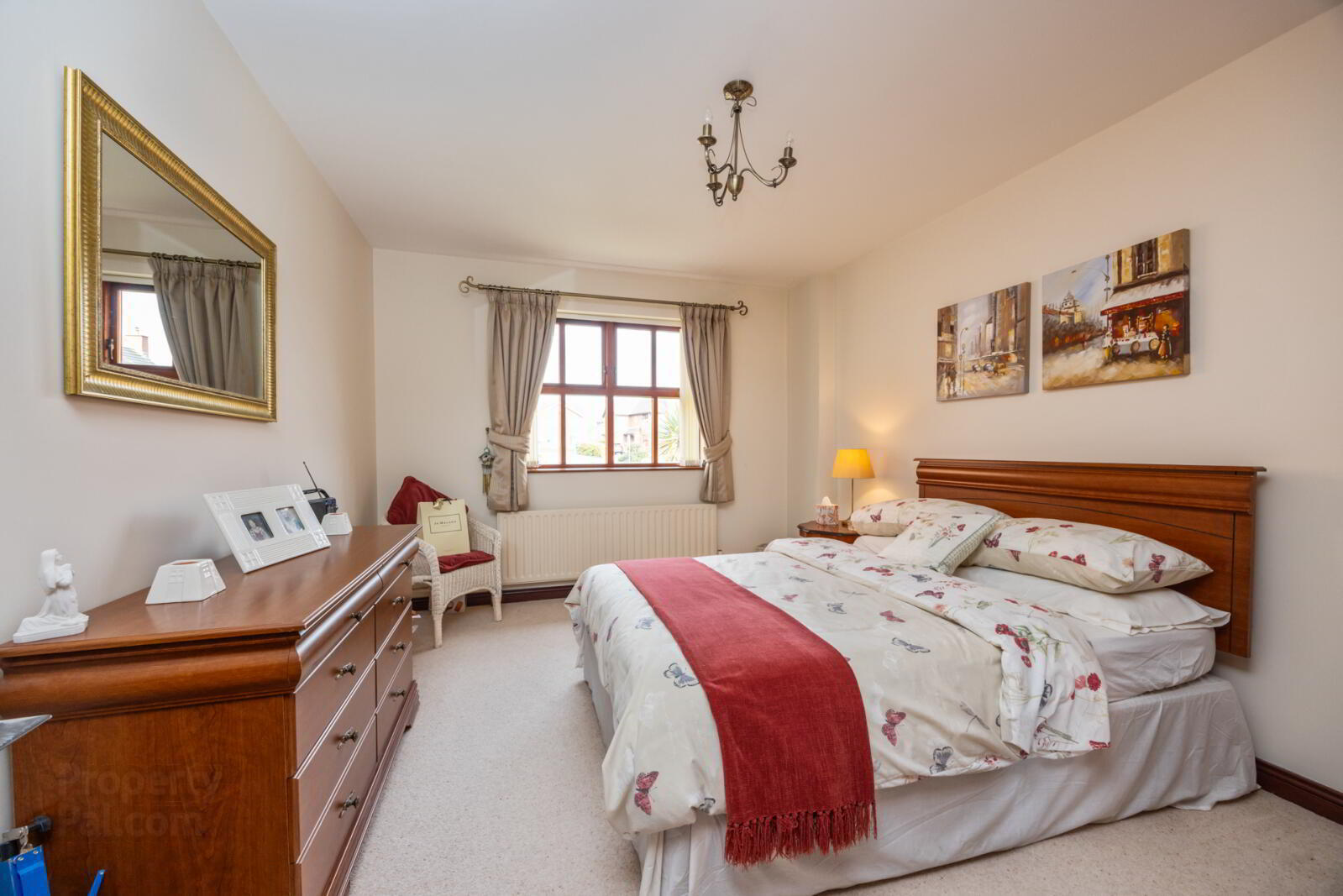 18 Langley Hall 26 of 37