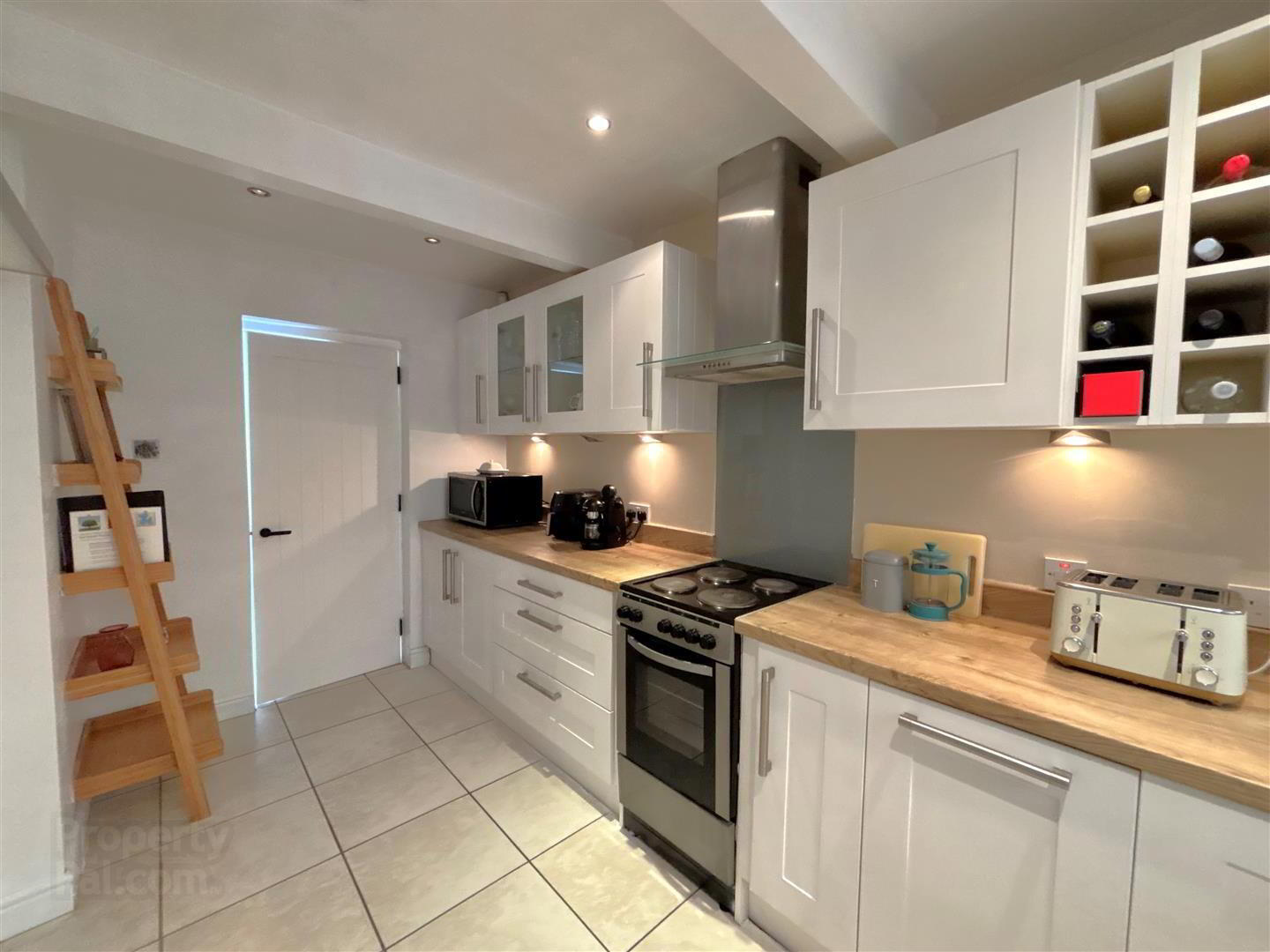 85 Seaview Drive 13 of 25