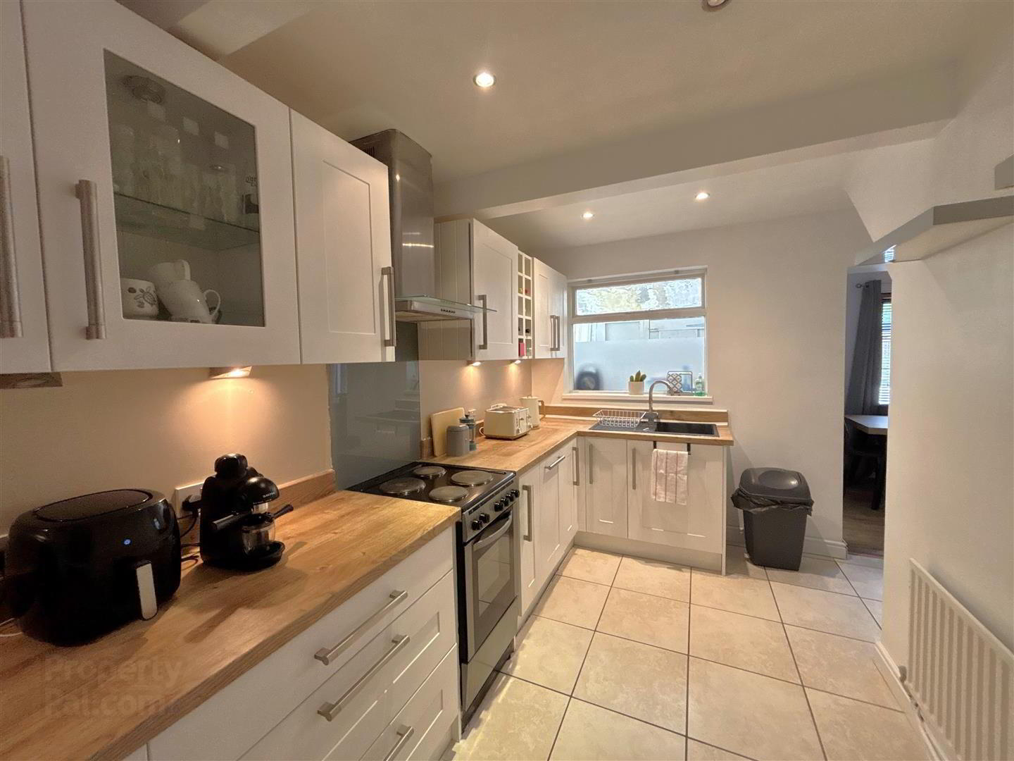 85 Seaview Drive 11 of 25