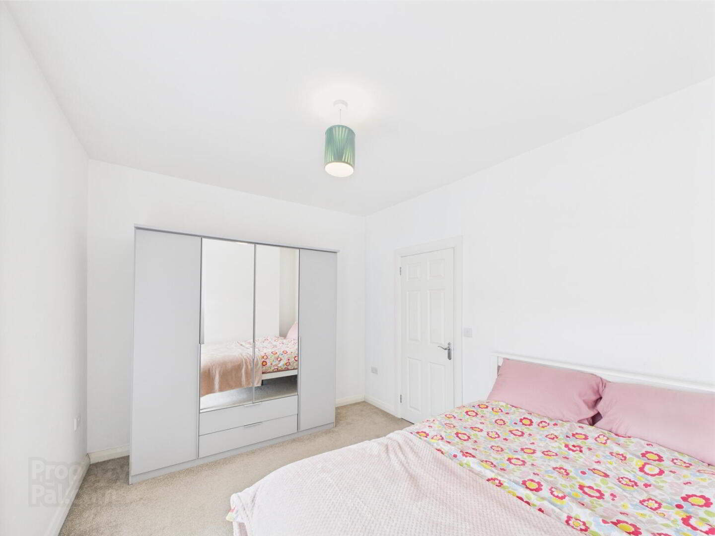28 Windsor Road 8 of 11