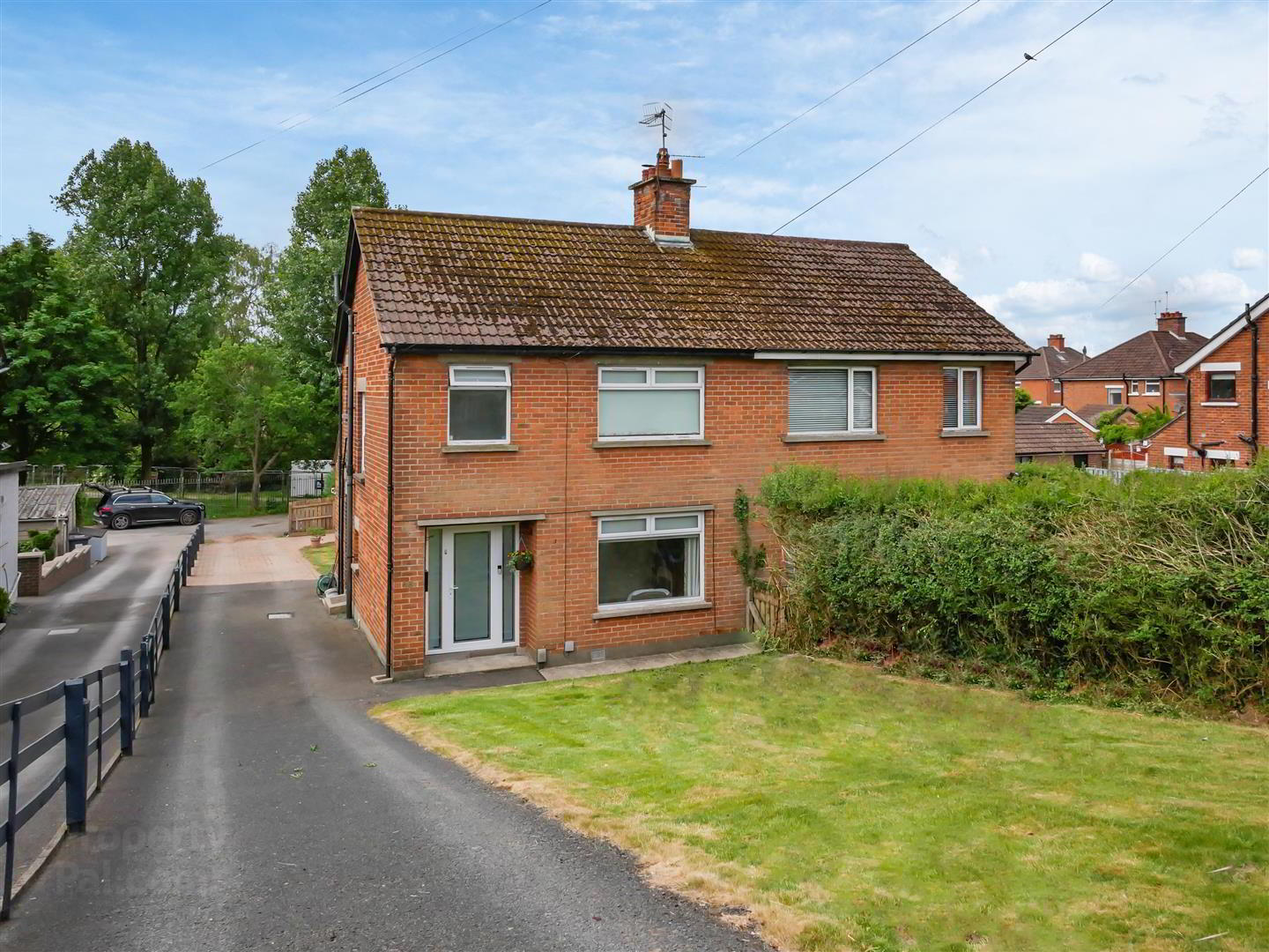 63 Newton Park 1 of 24