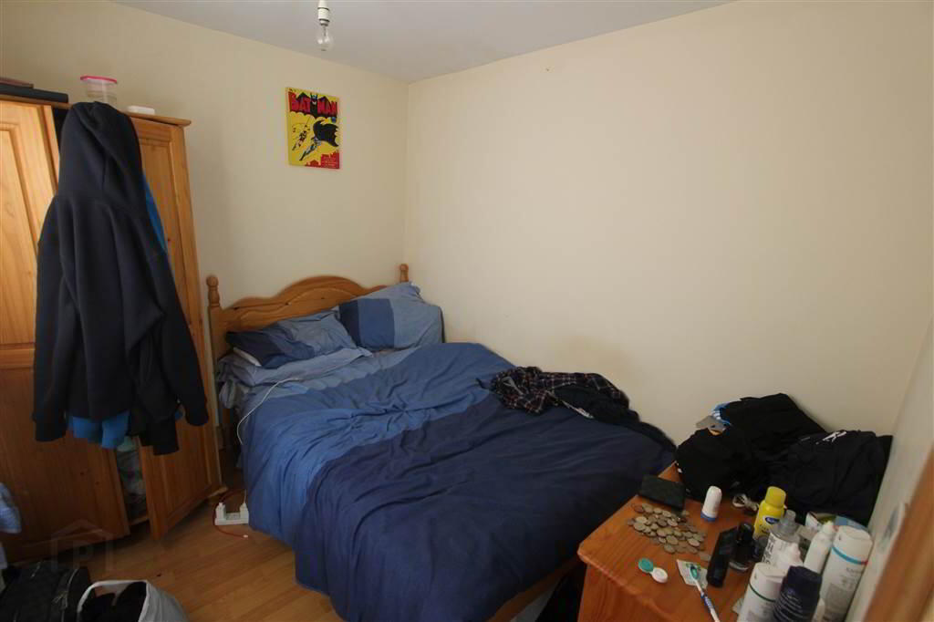Apt 1, 45 Rugby Avenue 4 of 7