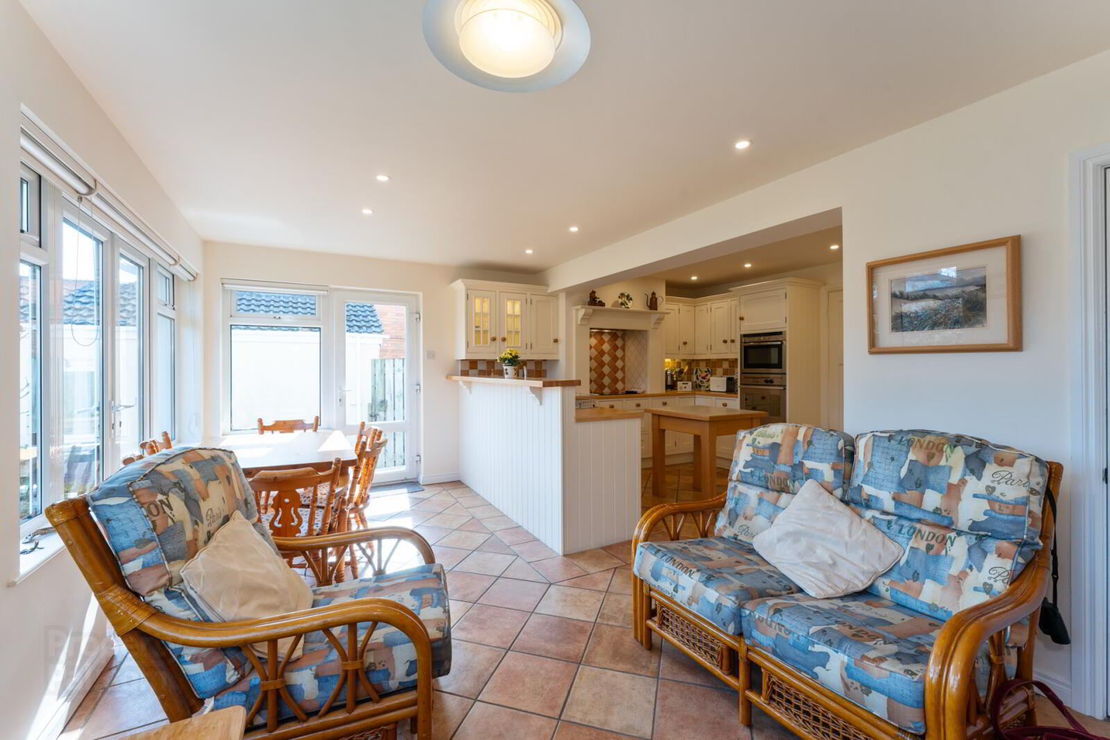 7 Knocktern Gardens 11 of 27