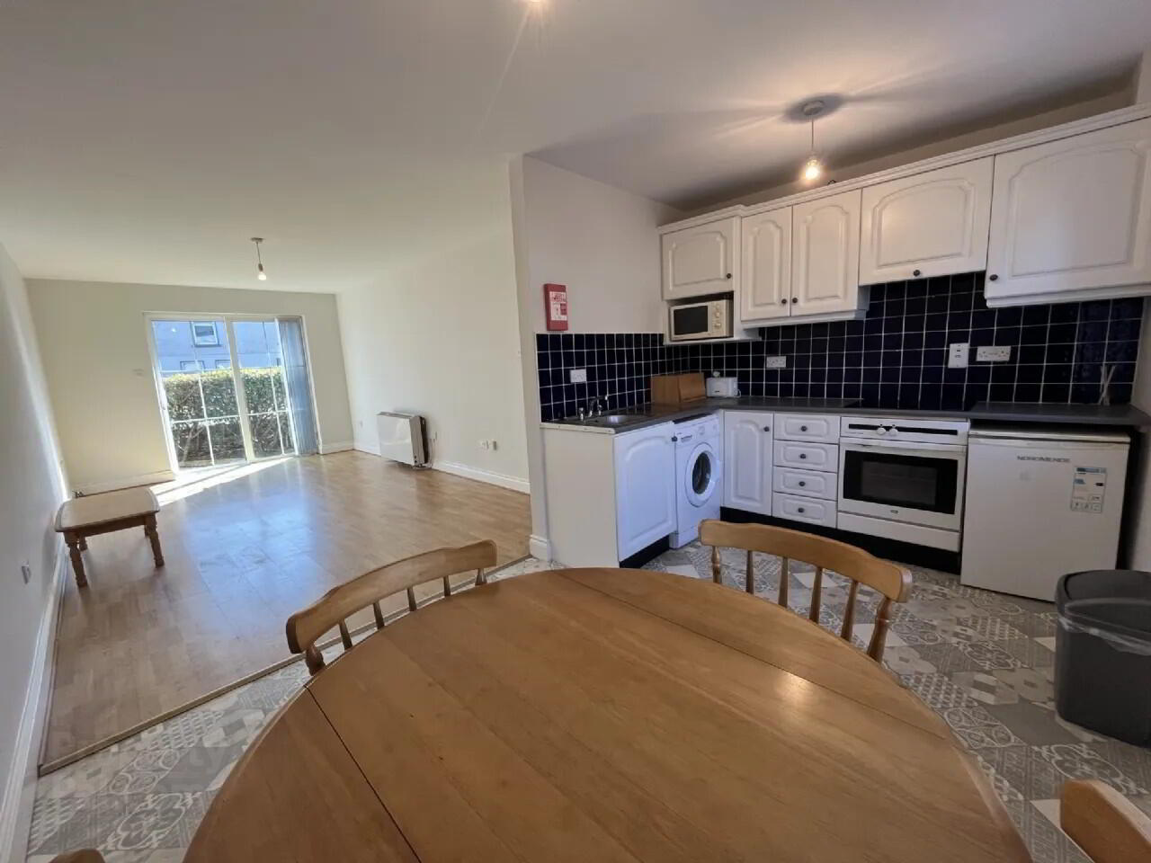 1 Somerset Apartments 5 of 17