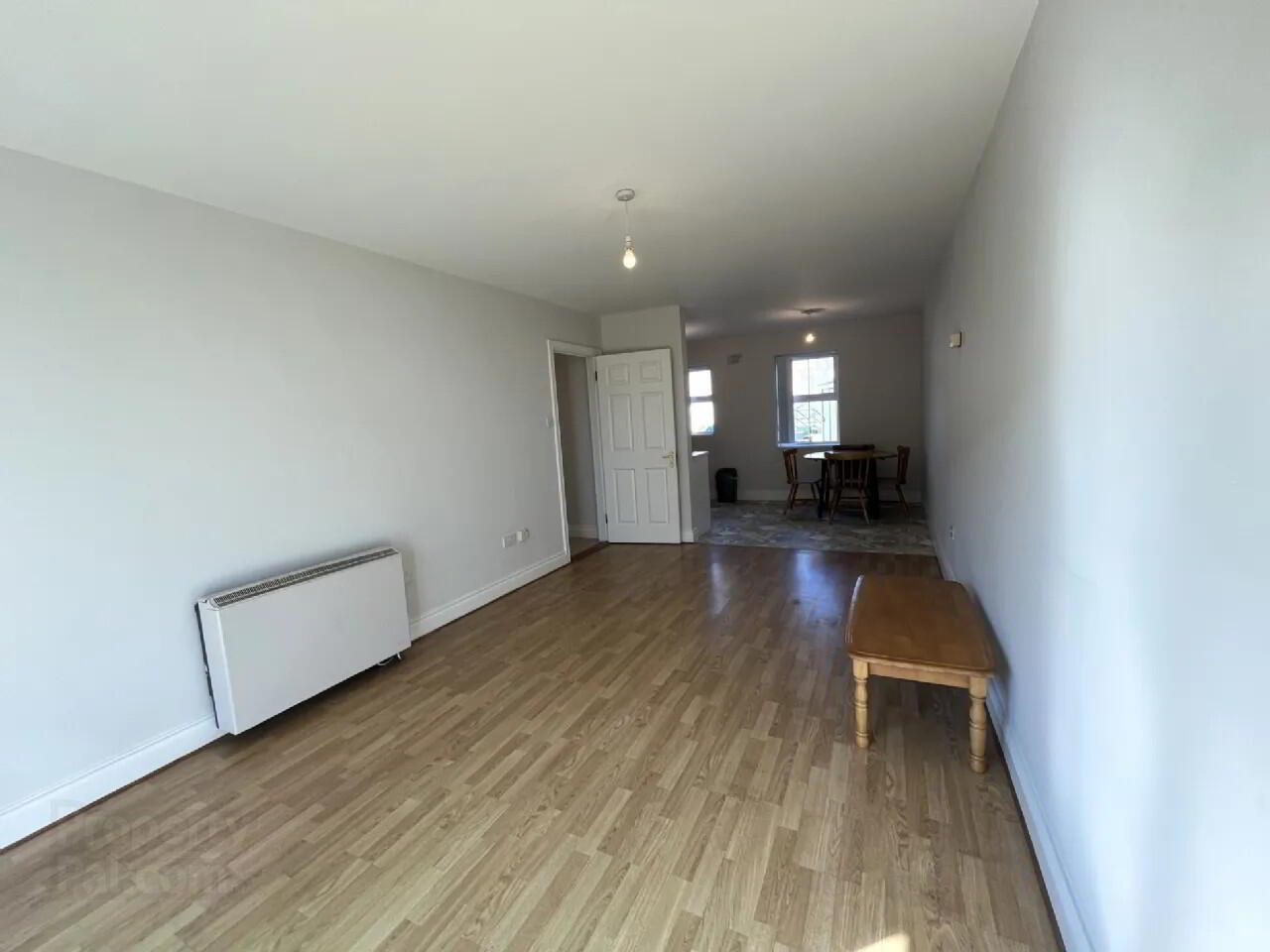 1 Somerset Apartments 8 of 17